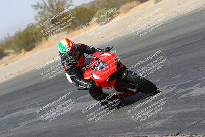 media/Mar-28-2022-Superbike Trackdays (Mon) [[b8603d0f67]]/Open Track Time/Turn 3 Inside/